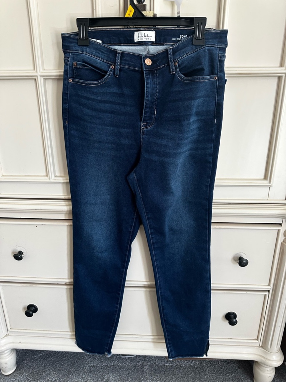 Soho Women’s Skinny Jeans in Dark Blue Wash